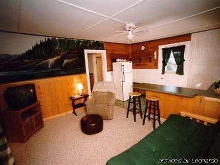 Spruce Lodge Bed & Breakfast & Guest Cottage Lake Placid Room photo